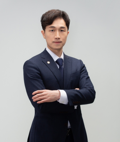 이아무 대표변호사